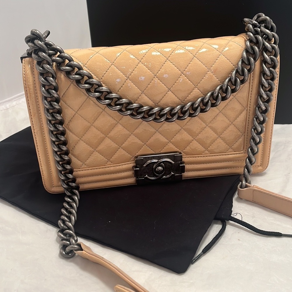 CHANEL Le Boy Medium Shoulder Bag - Picture 1 of 15